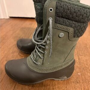 The North Face Women's Olive and Dark Brown Shellista II Winter Boots